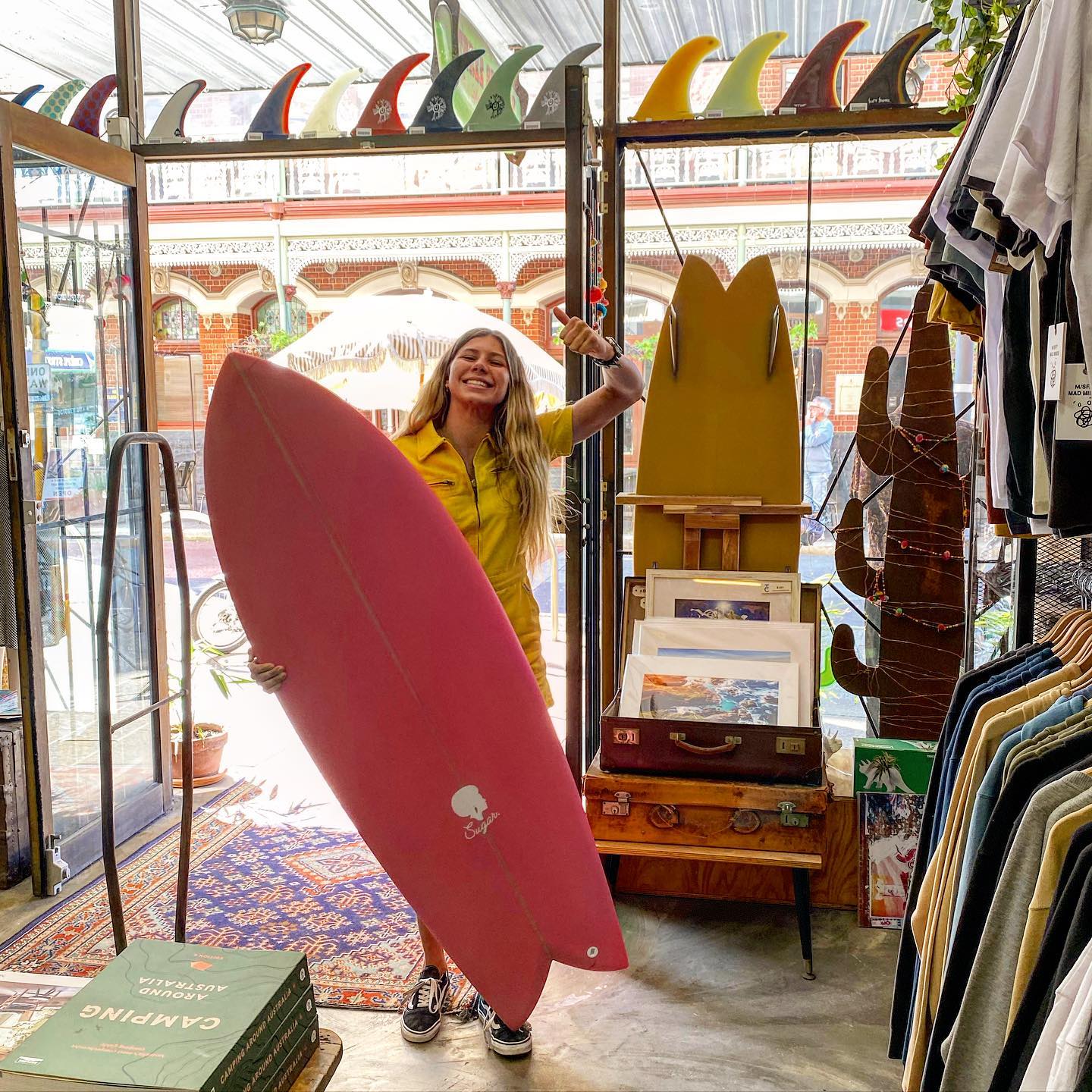 Three Stories Lifestyle Surf Art InFreo portal